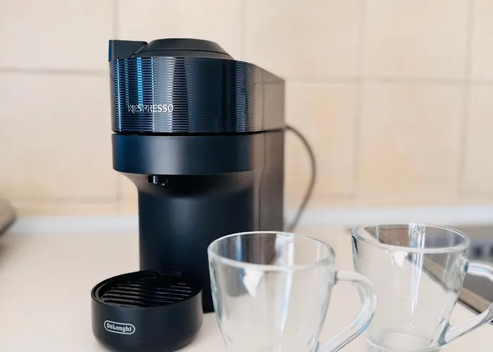 Greenhill&blue Sea *